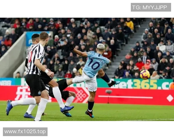 曼联比赛评分分析：球员表现究竟是高光时刻还是低迷状态